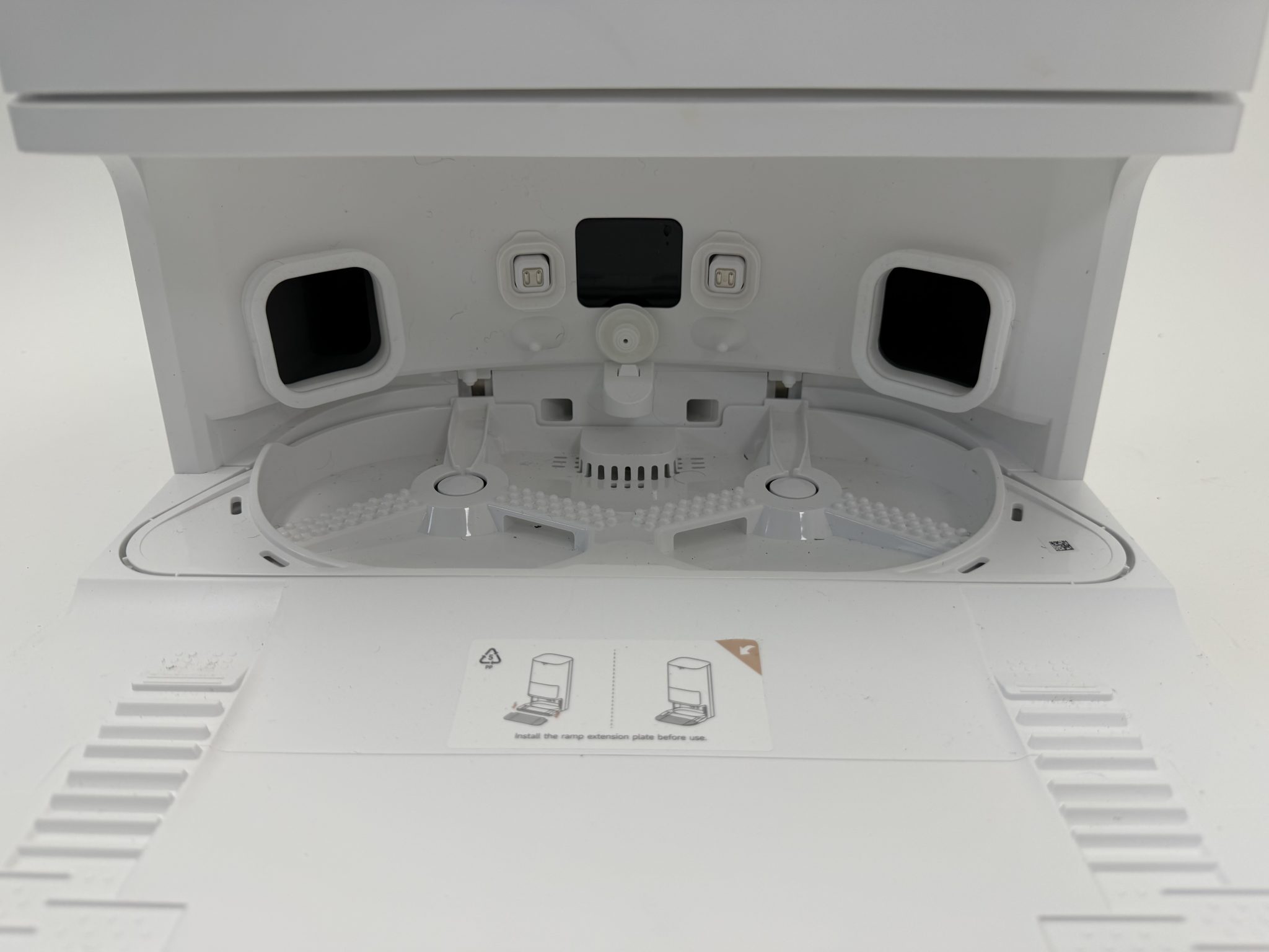 Mova E40 Ultra robotas siurblys