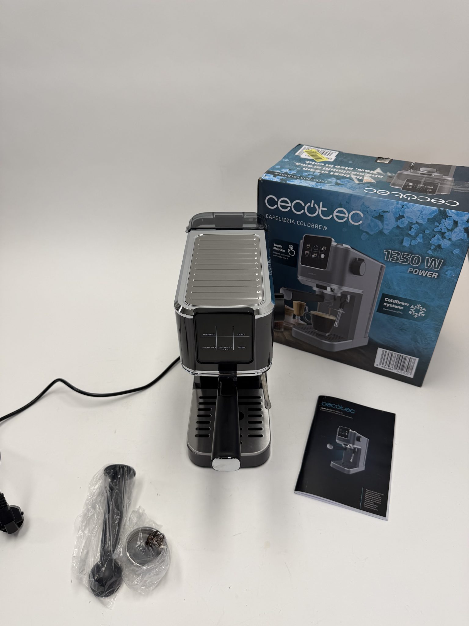 Cecotec kavos aparatas
