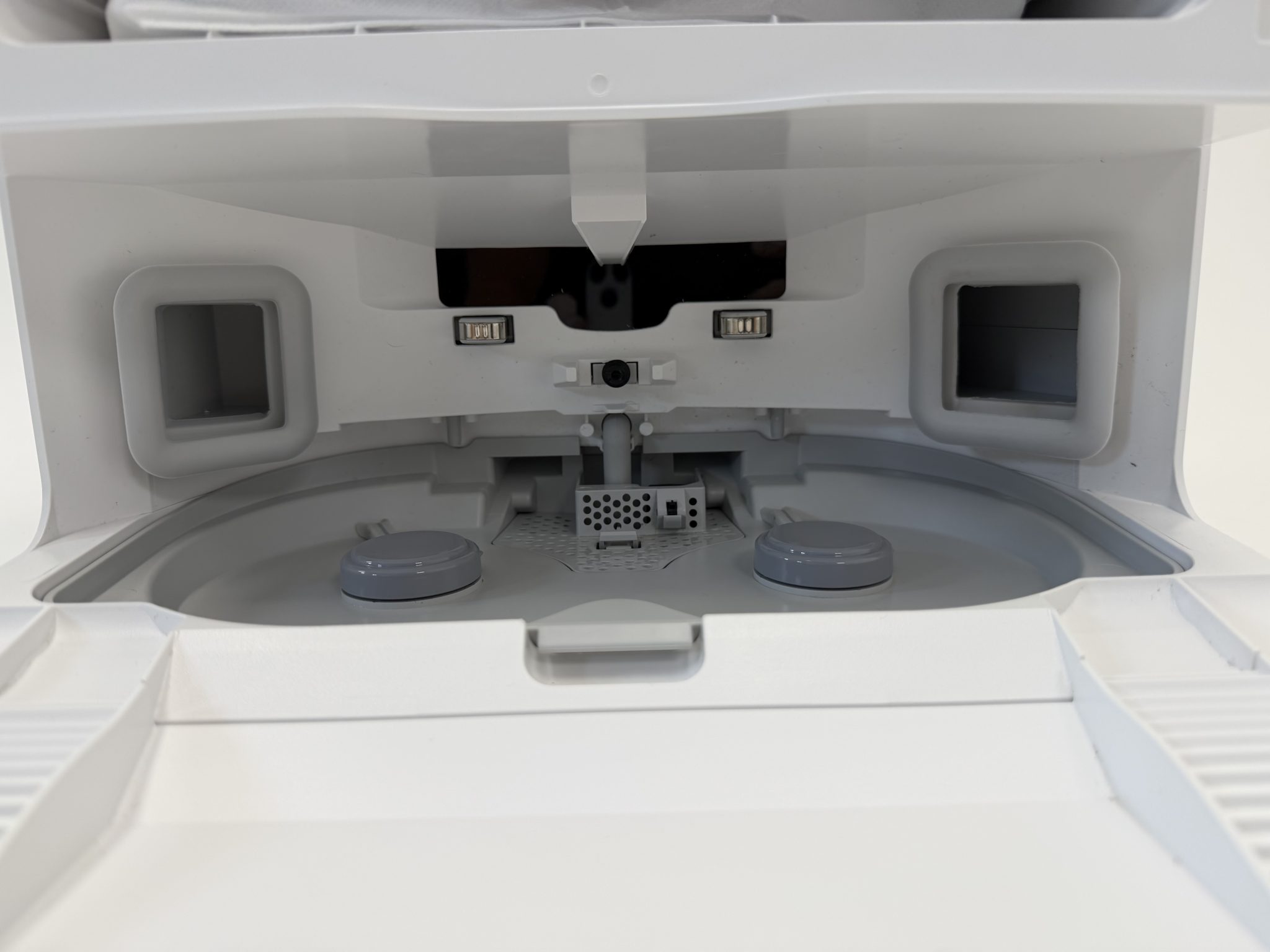Roborock Qrevo Master robotas siublys