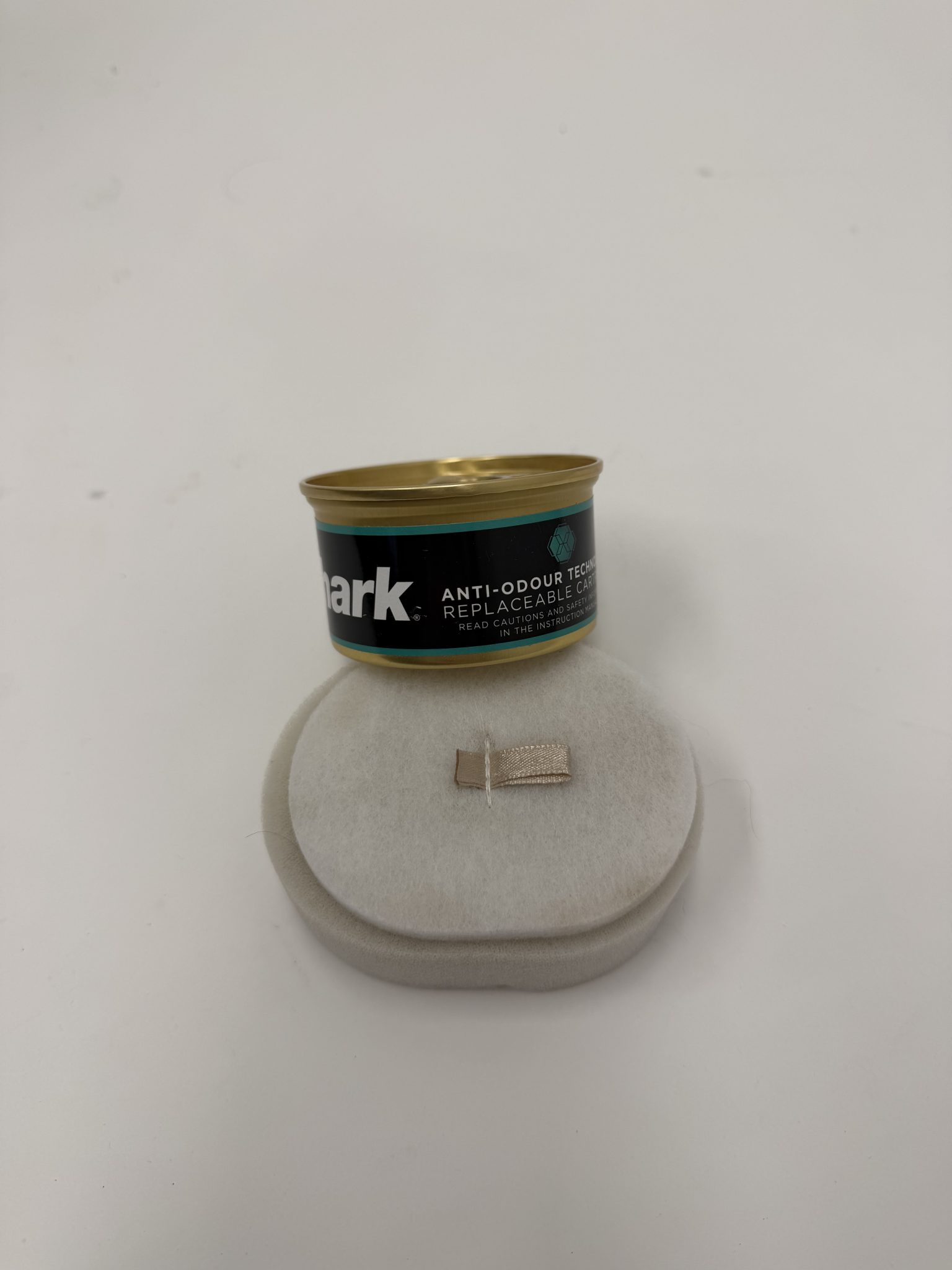 Shark PowerDetect Clean & Empty dulkių siurblys
