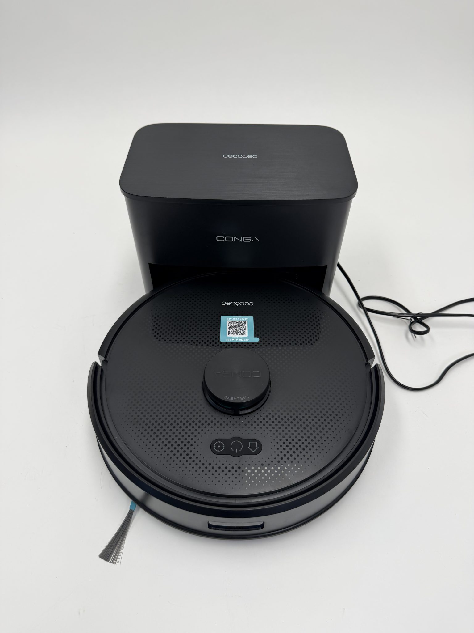 Cecotec Conga Y50 X-Treme plaunantis dulkių siurblys robotas