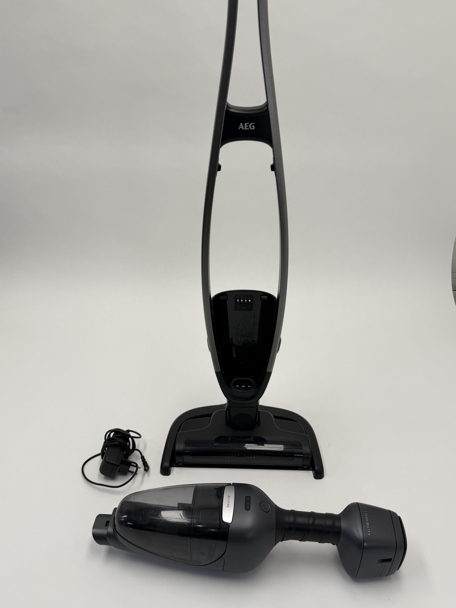 AEG QX9-1-ANIM Flexibility Animal 2-in-1  Dulkių siurblys