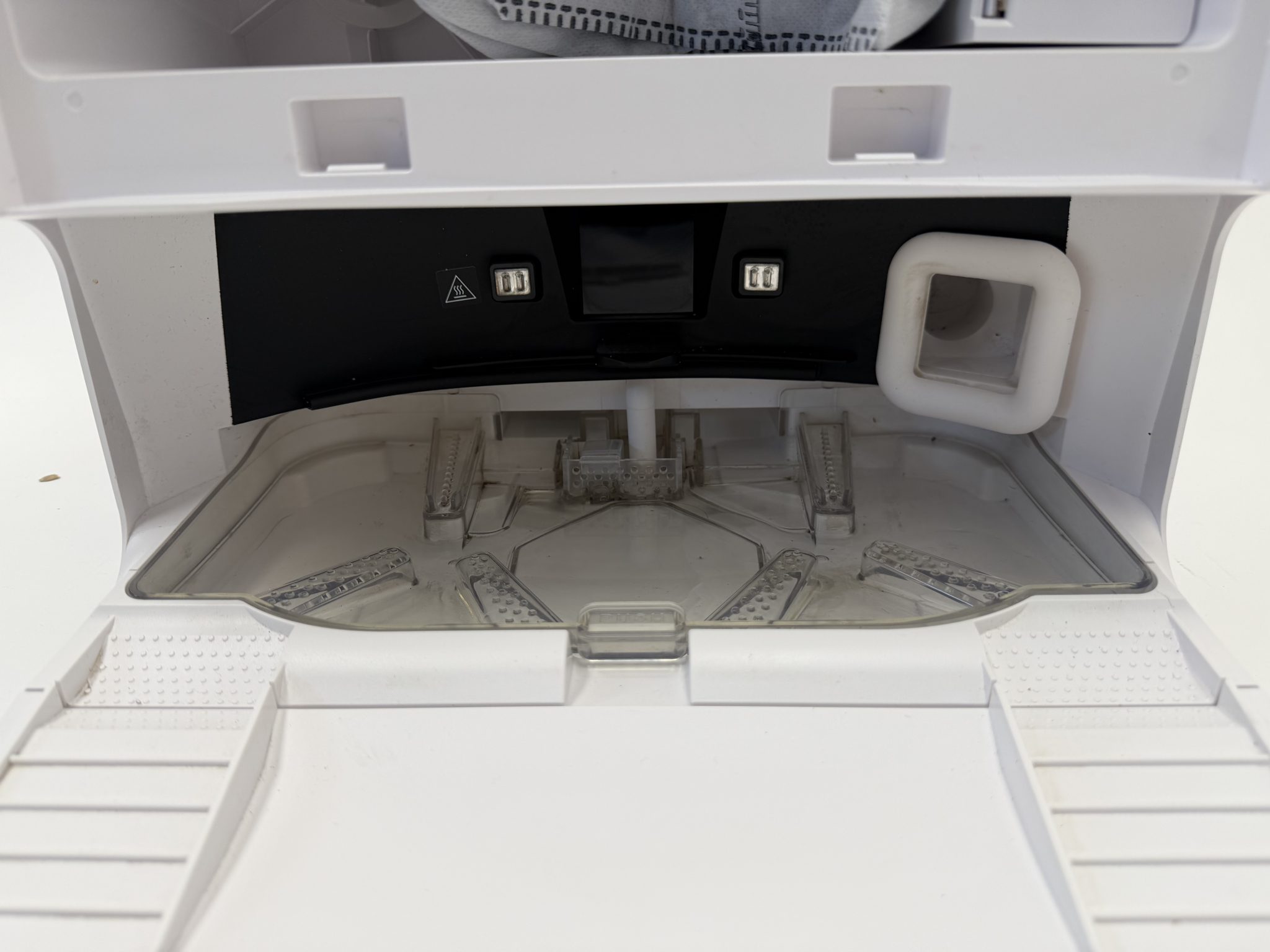 Ecovacs DEEBOT N30 PRO OMNI robotas siurblys